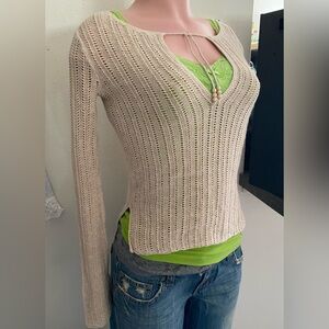 Vintage Y2K tan hollister crochet keyhole top